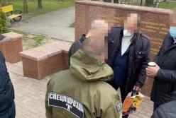 В Черновцах задержали директора перинатального центра на взятке в $12 тысяч (фото)