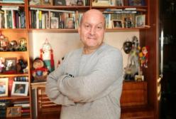 Звезду сериала "Солдаты" жестоко избили в его квартире