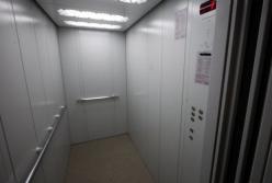 В Киеве оборвался лифт с медиками скорой помощи