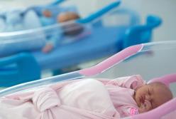 За десять лет рождаемость в Украине упала на 40%