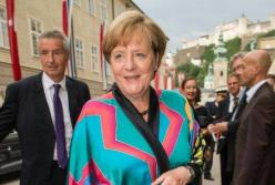 Меркель выгуляла на публике наряд, который купила 23 года назад (фото)