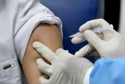 Ученые рассказали, может ли COVID-вакцина изменить ДНК человека