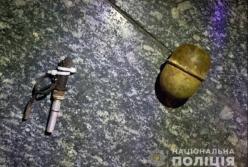 В Киеве после просьбы надеть маску мужчина в супермаркете достал боевую гранату (фото)