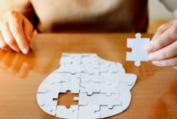 Шум в голове: врачи объяснили причины этого явления