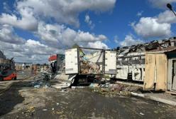 Відео з епіцентру удару по Дніпру: ціллю стали склади "АТБ" (фото, відео)