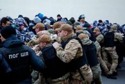 В Виннице произошла стычка протестующих с полицией (видео)