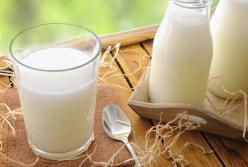 Ученые рассказали о вреде парного молока