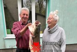 Рибалка спіймав на вудку 16-кілограмового сома на Рівненщині (фото)