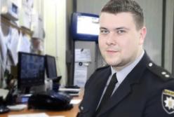 В Днепре полицейский спас прохожую от мужчины с ножом (фото)