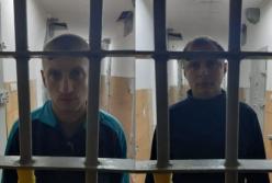 Опубликованы снимки полицейских, подозреваемых в изнасиловании женщины в отделении полиции (фото)