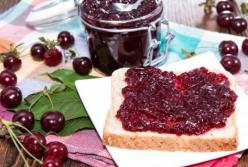 Варенье из вишни: какой вред здоровью таит этот продукт