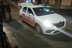 В Днепре толпа избила водителя такси (фото) 