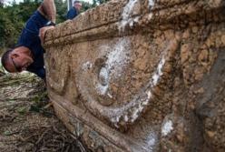В Израиле обнаружены роскошные римские саркофаги