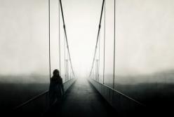 Всем было наплевать: в Запорожье девушка прыгнула с моста в Днепр