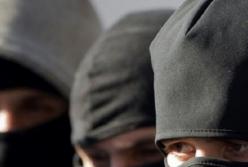 В Харькове 8 мужчин совершили разбойное нападение на квартиру