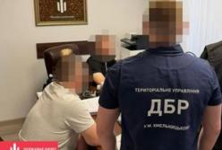 ДБР викрило посадовців Гайсинського ТЦК на масштабній фальсифікації даних у реєстрі «Оберіг»