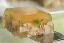 Медики рассказали, чем может быть опасен холодец