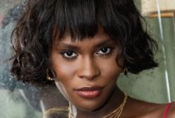 Модель устроила скандал из-за "обезьяньих ушей" (фото)