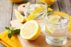 Врачи развенчали мифы о пользе воды с лимоном 