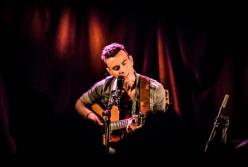 ​Асаф Авидан поделится историями о песнях альбома, который представит в Киеве