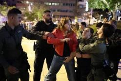 У Тель-Авіві жорстко розігнали акцію протесту проти війни з Іраном (відео)