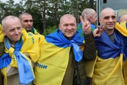 З полону звільнено групу важкохворих військових, чимало воїнів - оборонці Маріуполя (фото)