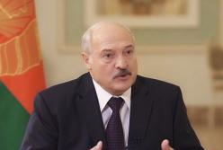 Дышите гарью: Лукашенко выдал "рецепт" борьбы с коронавирусом (видео)