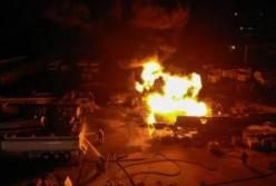 В Киеве горели цистерны с топливом (видео)