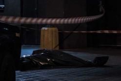 В Киеве восьмиклассник выпрыгнул с балкона многоэтажки (фото, видео)