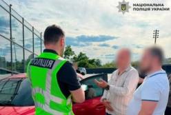 Адвоката в Києві затримали за отримання $25 000 за оформлення інвалідності