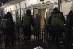 После бунта в Кропивницком на территории СИЗО провели обыски (фото)