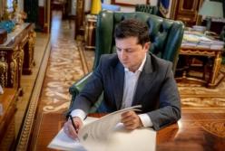 Зеленский подписал закон о деолигархизации