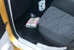 В Киеве задержали на взятке чиновника Государственной экологической инспекции (фото)