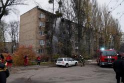 У Києві російські ракети влучили у три багатоповерхівки, квартири вигоріли вщент (фото, відео)