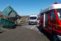В Николаевской области легковушка не разминулась с "КАМАЗом", есть погибший (фото)