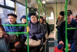 В Минздраве рассказали, как будут контролировать количество людей в транспорте