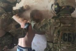 Собирал данные об украинских военных силах: СБУ задержала разведчика РФ (видео)