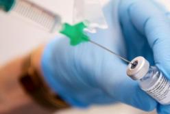 В Украине подали на регистрацию вакцину AstraZeneca
