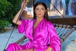 Деми Роуз поделилась "горячим" фото на пляже