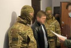 В сервисном центре МВД обнаружили сепаратиста "ЛНР" (фото)