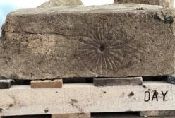 На руинах средневековой церкви были найдены следы ведьм (фото)