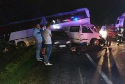 На Львовщине разбился автобус с детьми: один погибший, 14  раненых (фото)