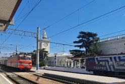 Росія запустила до Криму через окуповані території контейнерний потяг: які наслідки для України