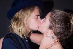 Лесбийская свадьба: Кара Делевинь и Эшли Бенсон тайно поженились