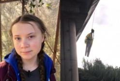 Чучело активистки Греты Тунберг повесили на мосту в Риме (фото)