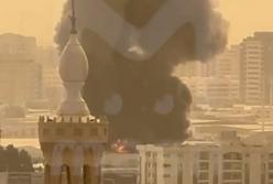 У Шарджі ОАЕ дрон влучив у торговий центр: будівлю охопив вогонь, під завалами люди (відео)