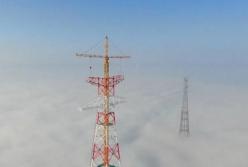 В Китае установили рекорд высоты электроопор (видео)