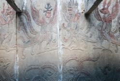 Археологи нашли древнюю китайскую гробницу с каменными стражниками