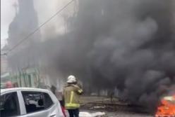 Росіяни влучили в дитсадок у Харкові, багато поранених дітей, все у вогні: відео моменту удару