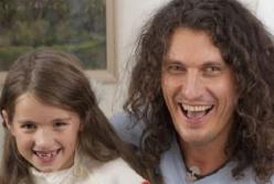 В сети опубликовали снимки выросшей дочери Кузьмы Скрябина (фото)